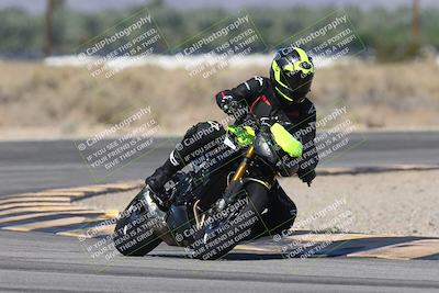 media/Oct-13-2025-Moto Forza (Mon) [[a66d839500]]/3-B Group/Session 3 (Turn 16)/